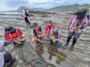 Intertidal Zone Field Study at Chaojing Bay’s Protected Marine Area