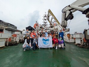 Group Photo During the Visit to New Ocean Researcher 2