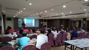 Eastern Taiwan, “plastic reduction”; Chief Secretary Kuo shares his island tourism experience with the participants to encourage them to contribute to environmental protection.(Open new window/jpg file)