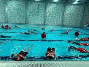 Teaching back floating during the drowning prevention and self-rescue session